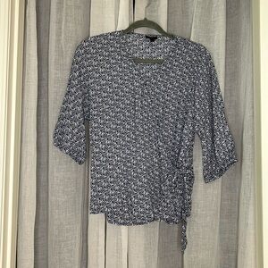 Talbots LP side tie blue and white vneck blouse